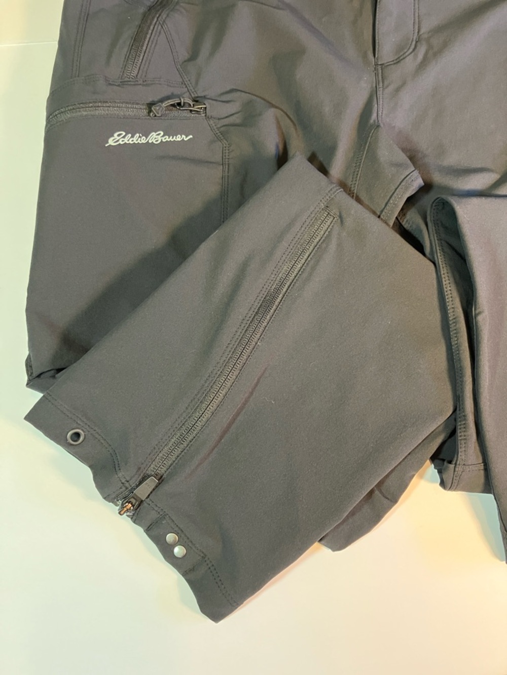 Eddie Bauer women’s First Ascent black Alpine Guide Pro pants - Picture 6 of 9